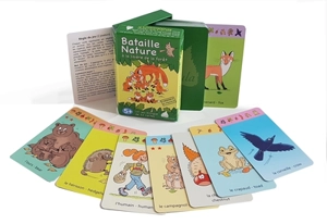 Bataille nature à la lisière de la forêt : un jeu bilingue de 52 cartes avec un dépliant illustré