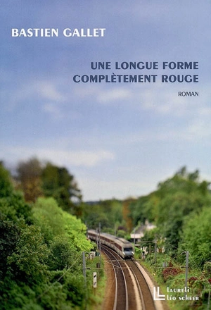 Une longue forme complètement rouge - Bastien Gallet