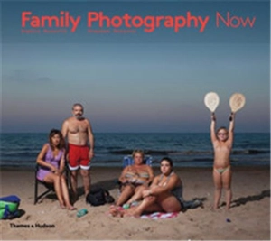 Family Photography Now - Sophie Howarth