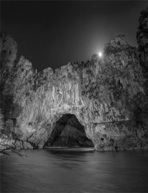 Chauvet-Pont d'Arc, l'inappropriable - Raphaël Dallaporta