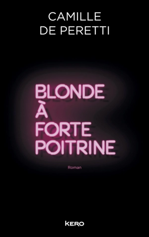 Blonde à forte poitrine - Camille de Peretti